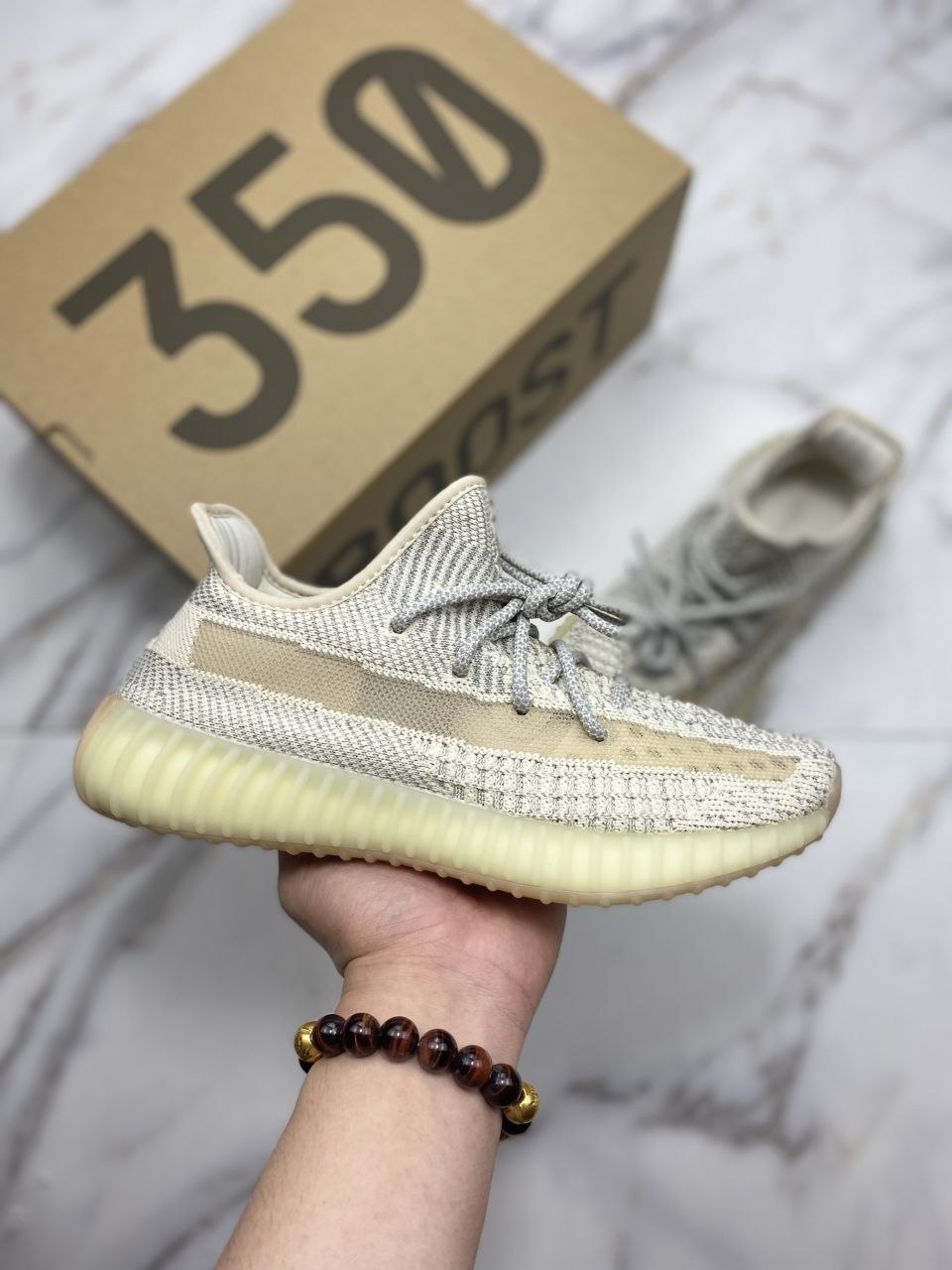 Adidas Yeezy Boost 350 V1 / V2