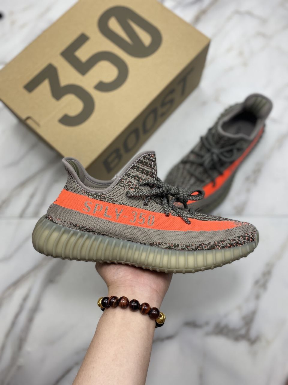 Adidas Yeezy Boost 350 V1 / V2